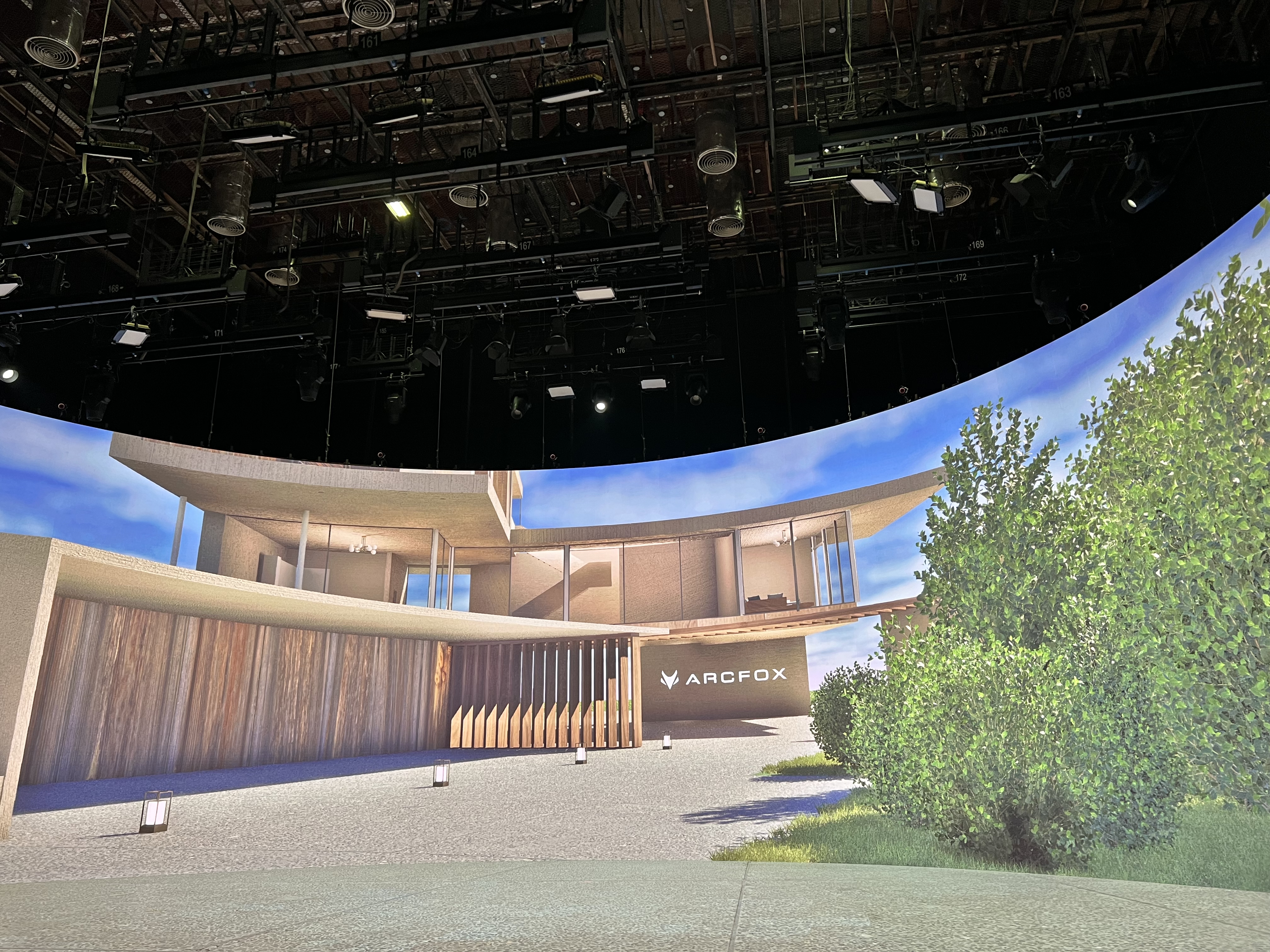 SMP’s XR Stage Elevates ArcFox’s New Car Live Broadcast